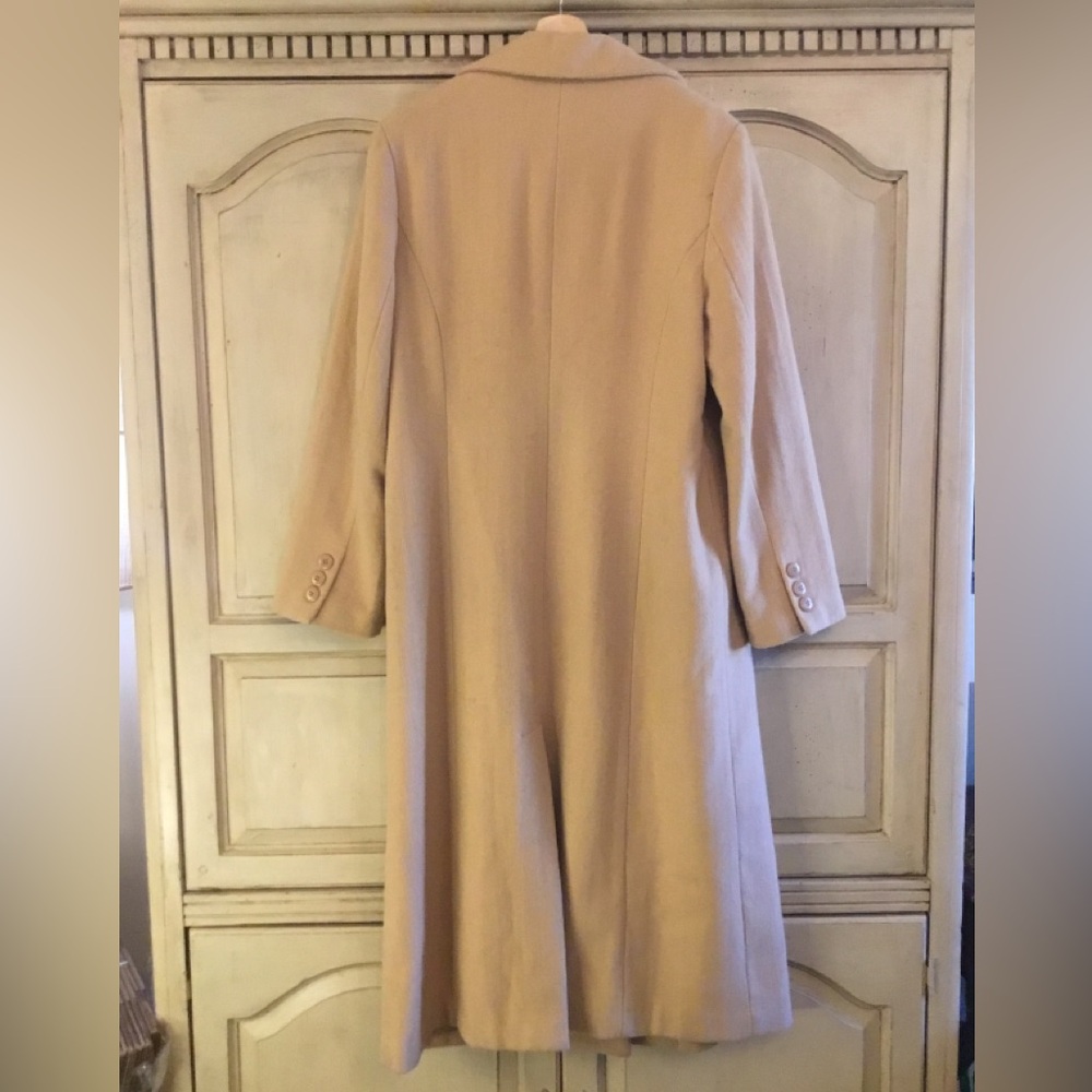 Elegant Chadwick’s Beige Women's Wool Coat Size 14 - Picture 2 of 6